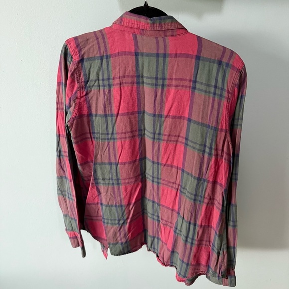 Maurice’s Long Sleeve Pink and Green Plaid Button-Up Flannel Shirt Size Large - Picture 5 of 6